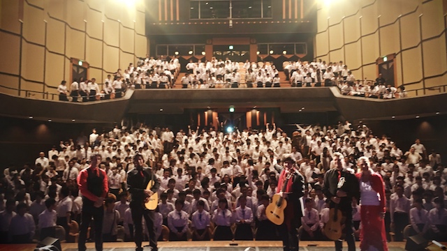 CANIZARES & STUDENTS IN MIYAGI
